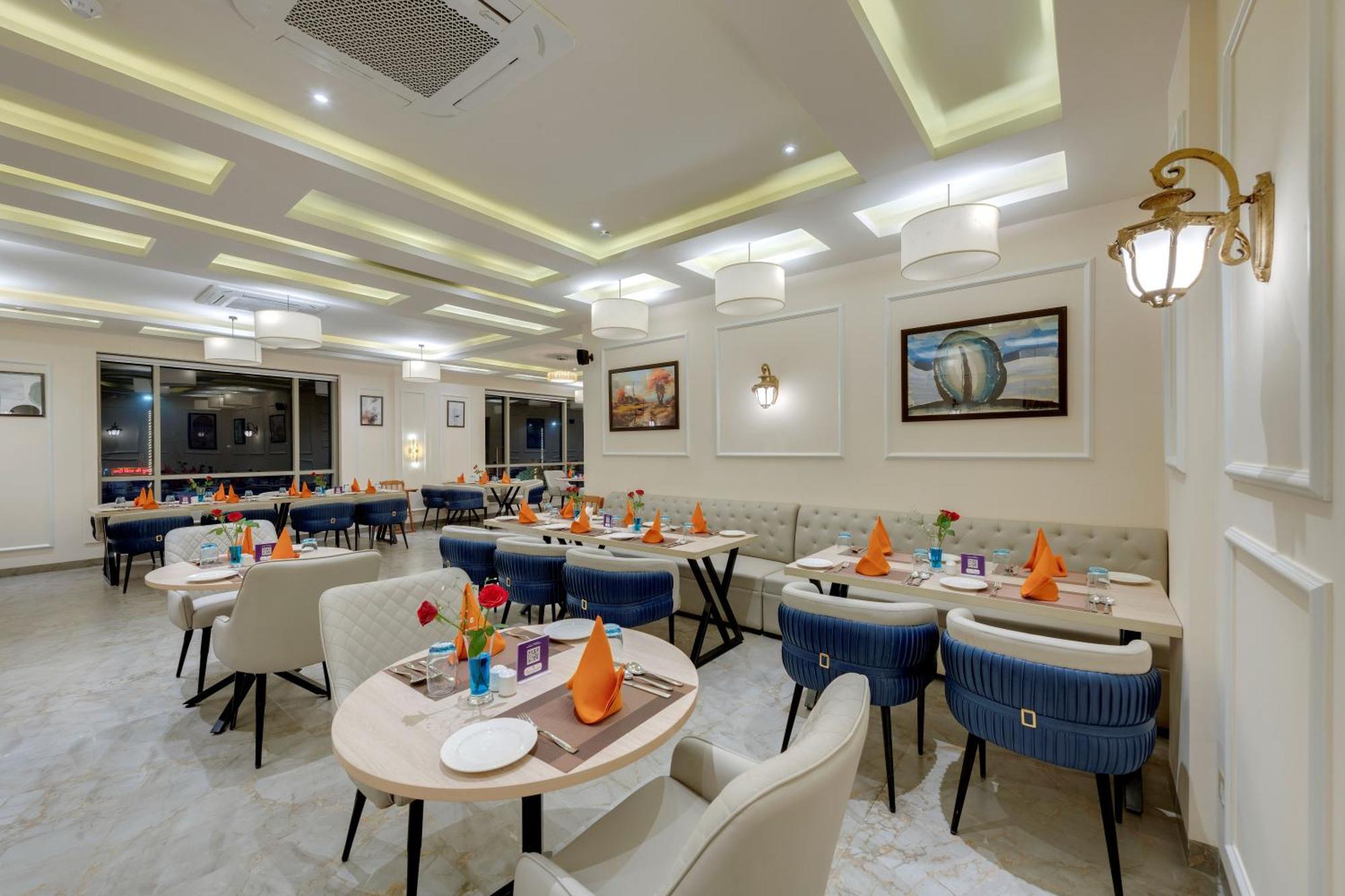 Click Collection Grand Gateway พาราณสี ภายนอก รูปภาพ